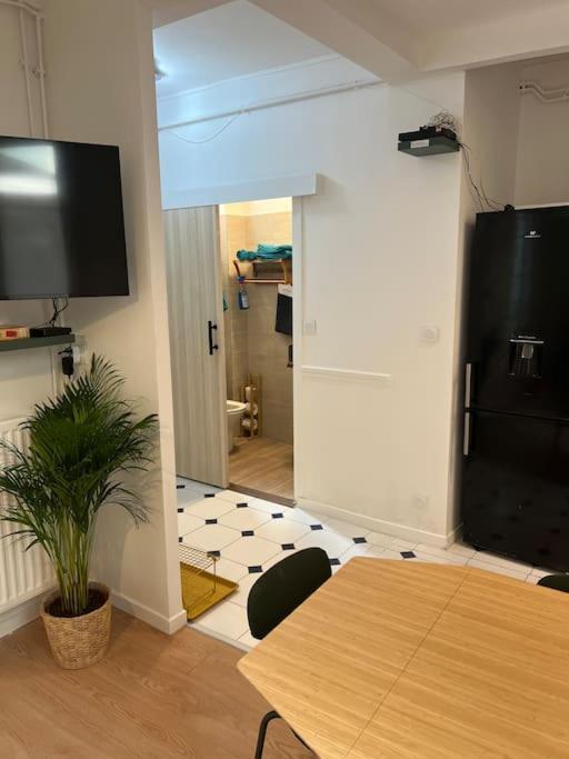 New Cosy Home โนฌ็อง-โซร์-มาร์น ภายนอก รูปภาพ